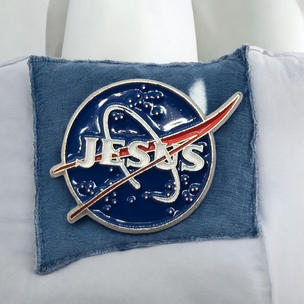 Christian Enamel Pin – Jesus NASA Space – Faith Cross Religious Lapel Jewelry